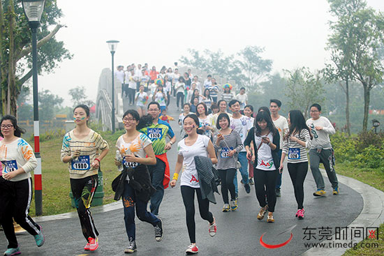 东莞市麻涌镇华阳湖,东莞华阳湖龙舟竞渡
