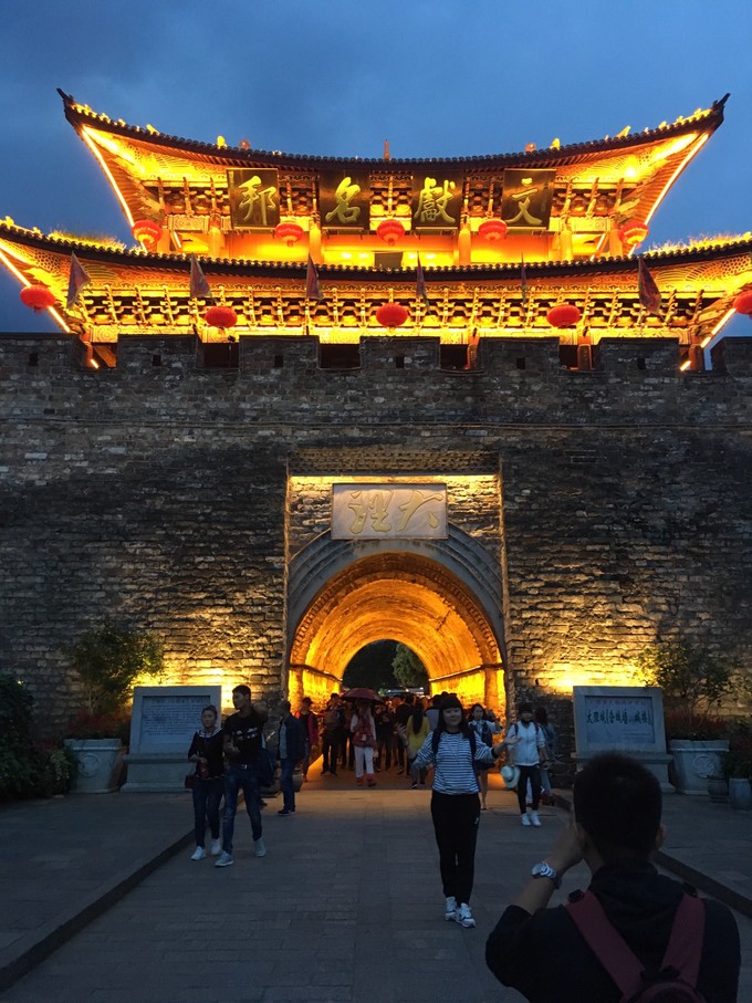 云南大理丽江六日游纯玩团直播,昆明大理丽江双飞六日游多少钱