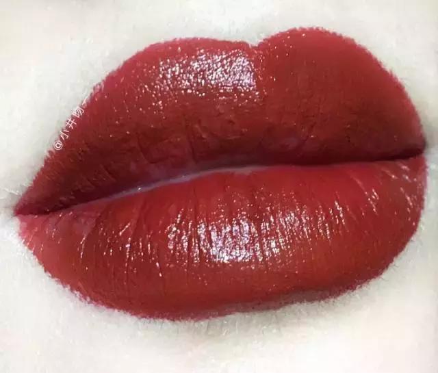 天气渐凉的口红,天气变冷了润唇膏