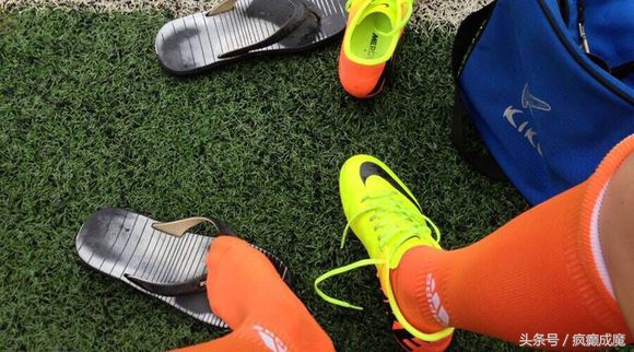 业余足球搞笑全是假动作,纯属娱乐飙演技