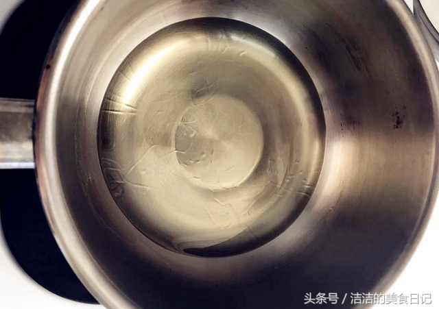 蛋糕卷不开裂怎么做,如何做不开裂的蛋糕卷