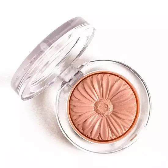 什么牌子的腮红好用且自然,哪个牌子的腮红比较显气色好