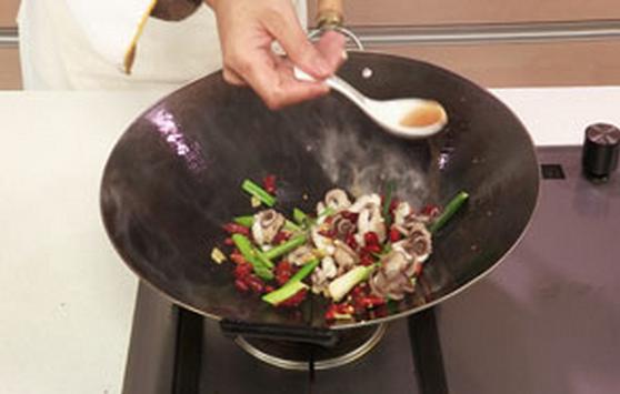 脆爽墨鱼仔的做法,墨鱼仔怎么做不辣又好吃