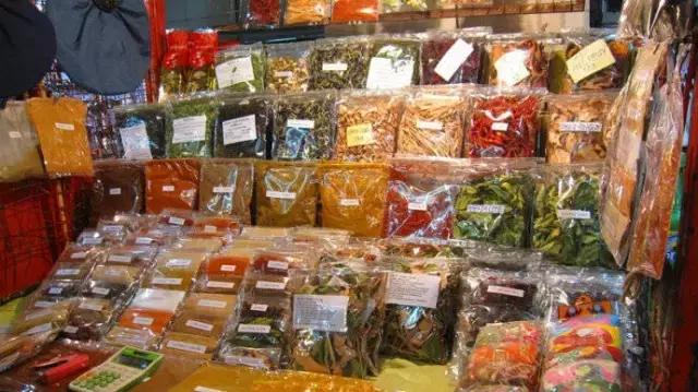 清迈机场退税后行李托运攻略,泰国曼谷商场买东西清迈机场退税