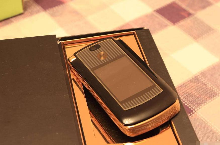 尴尬!超薄金属外观,继承“刀锋战士”降至265元