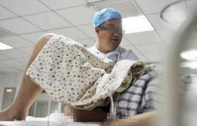 孕妇生孩子经历三大尴尬事,孕妇顺产生孩子的痛苦