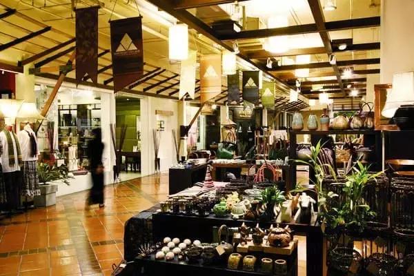 清迈机场退税后行李托运攻略,泰国曼谷商场买东西清迈机场退税