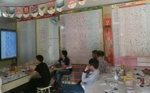 中一等奖双色球中奖彩票图片大全,双色球中大奖彩票站有人会掉包吗