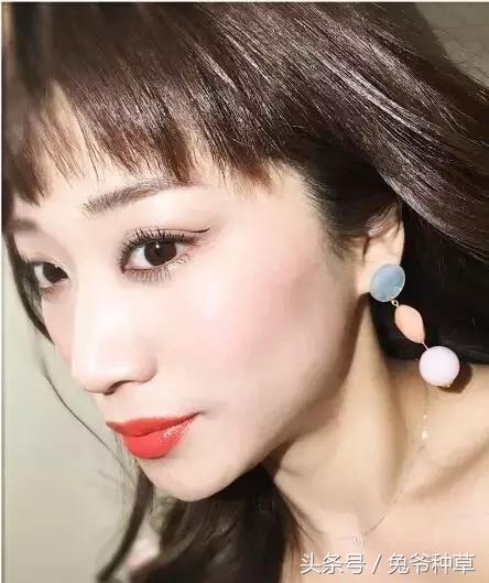 “折痕眼线”是个什么鬼？能让眼睛放大两倍，你要不要学？