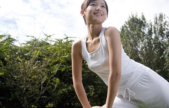 半夜小腿突然抽筋疼痛如何缓解,小腿感觉抽筋似的疼怎么缓解