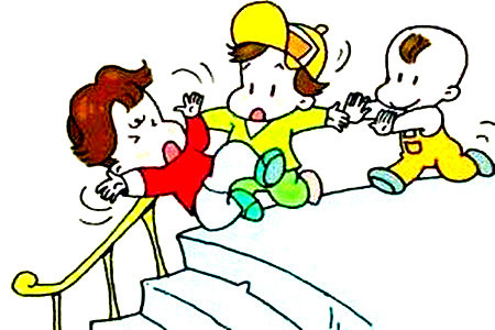 儿童安全事故家长看护勿大意,儿童安全无小事家长切莫大意