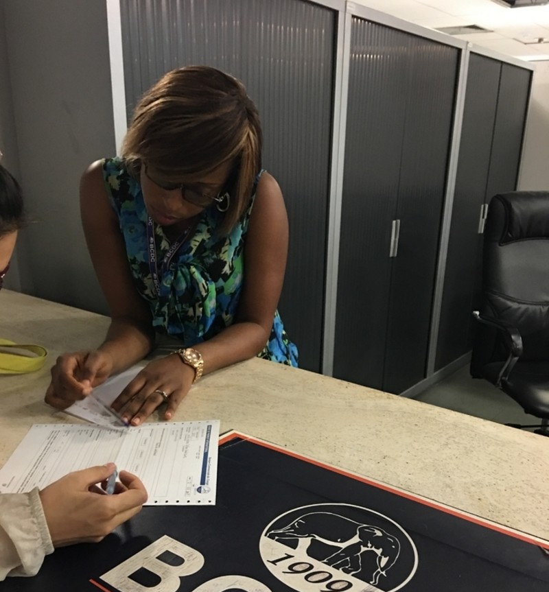 在非洲刚果金生活和工作，战狼2之后很多人担心自己的安全，其实