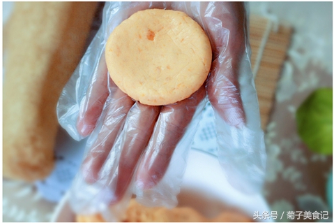 红薯饼紫薯饼的做法,地瓜紫薯饼的家常做法