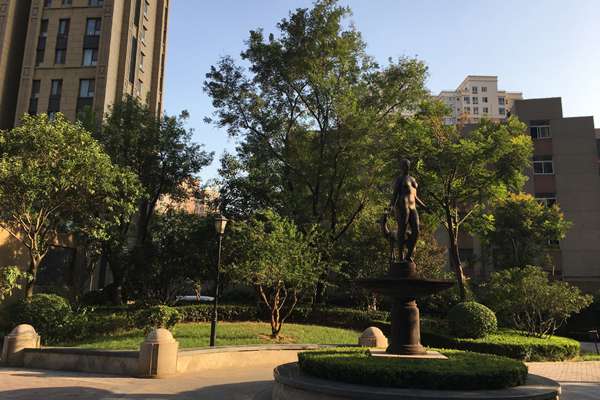 纬十二路上潜力楼盘——绿地新里卢浮公馆