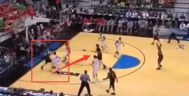 联防战术怎么防对方溜底线,联防战术最佳破解方法