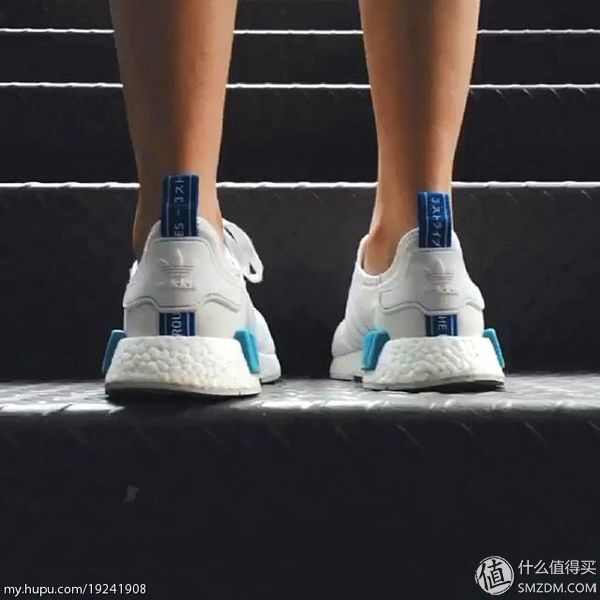 adidasoriginalsforumbold女款白,adidasoriginalnmd黑红蓝测评