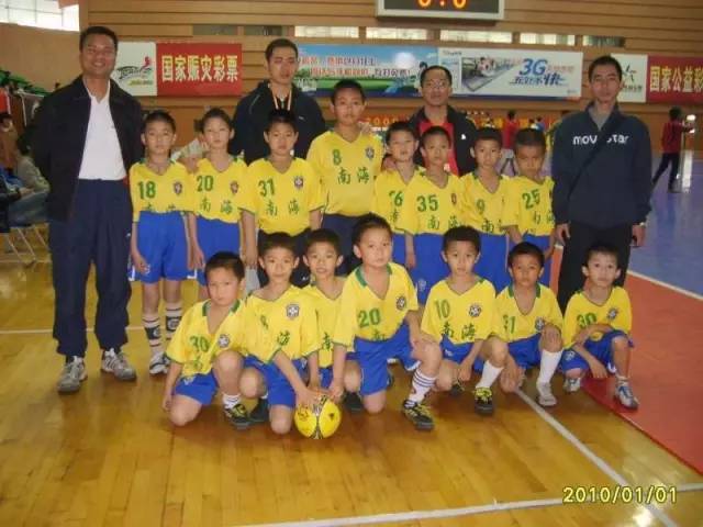 不得了！南海这对14岁双胞胎成恒大代表“远征”西班牙！