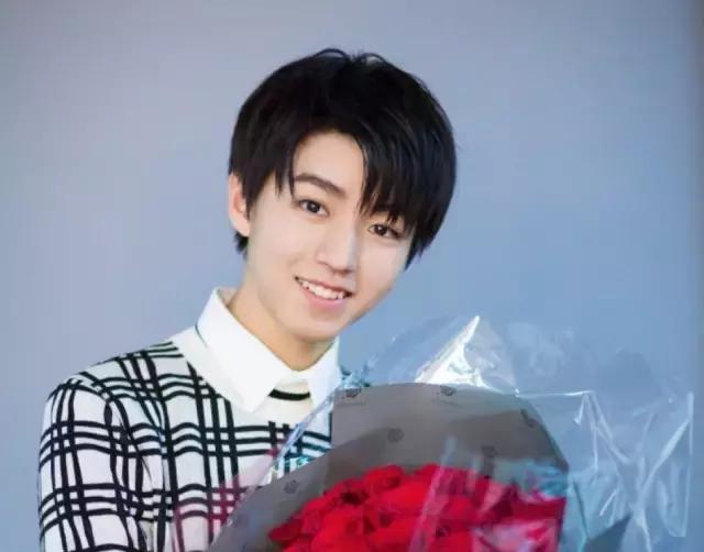 99后北影校花王俊凯同学，出演苹果广告，刚大一就拍了腾讯网剧