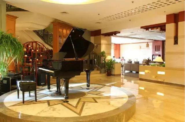 一杯咖啡的时间打动一个人,喝一杯咖啡慢慢品味人生