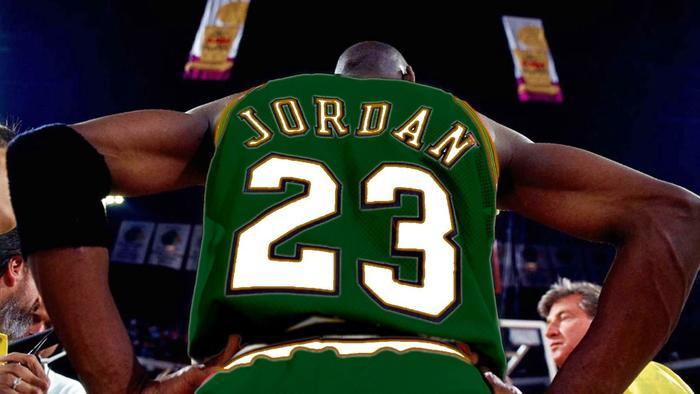迈克尔乔丹公牛时期绿色球衣,乔丹退役公牛球衣视频
