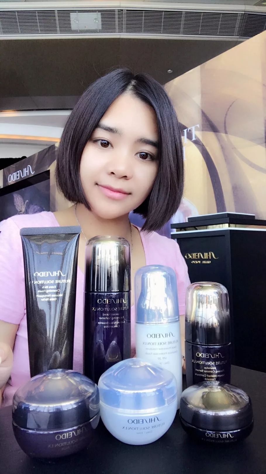 女人要对自己好一点好好护肤,女人就要好好保养