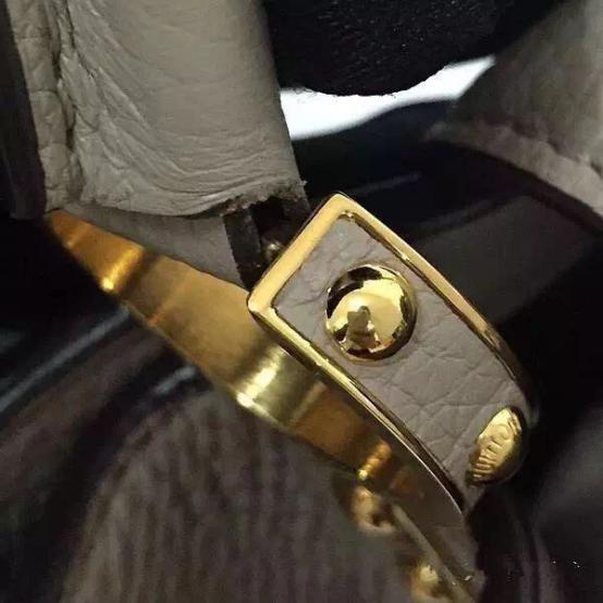 鉴定真假攻略LVCapucines手袋