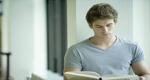 孩子沉迷网游学习下降,孩子沉迷网游辍学怎么办