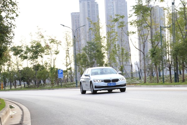 深度测评宝马528li,2018款宝马528li试驾视频