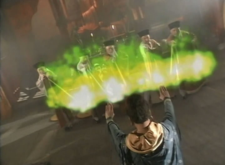 天龙八部黄日华版鸠摩智打高僧,天龙八部黄日华和鸠摩智对决