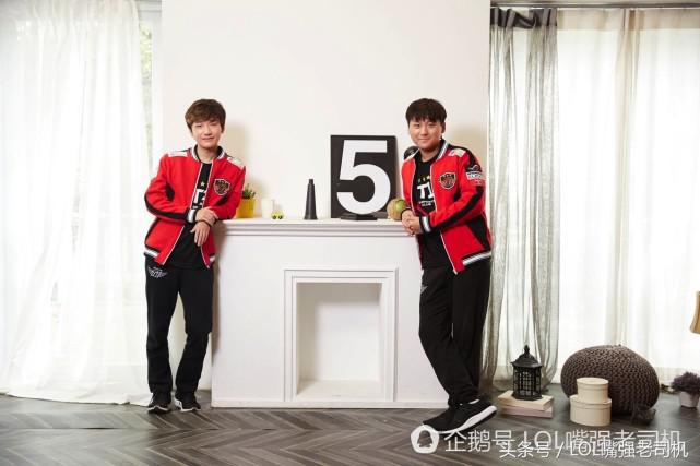 足球有五星巴西LOL有三星SKT，SKT全员化身新队服模特！