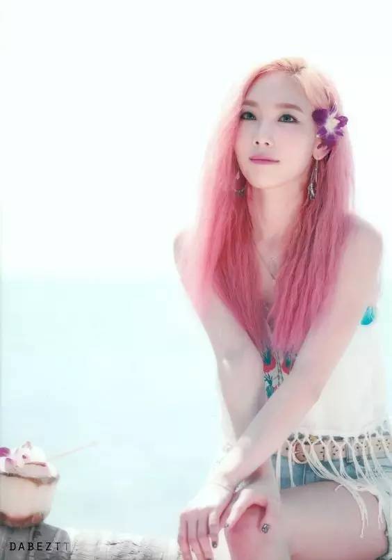 发色2022年女,适合淡颜的韩系发色