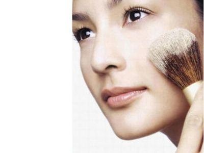 涂完bb霜后涂什么乳液,涂完bb霜还要涂什么