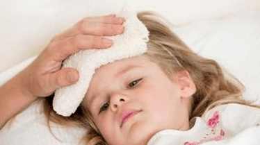 小孩感冒引发肺炎怎么治疗,儿童感冒引发肺炎怎么治