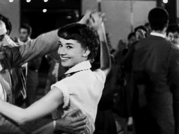 英语口语撩妹,撩妹必备100句土话英语