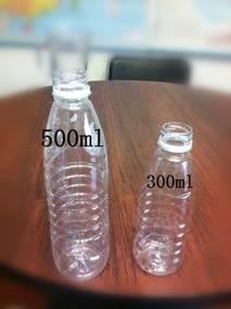 踢足球喝什么,踢足球一天喝多少水合适