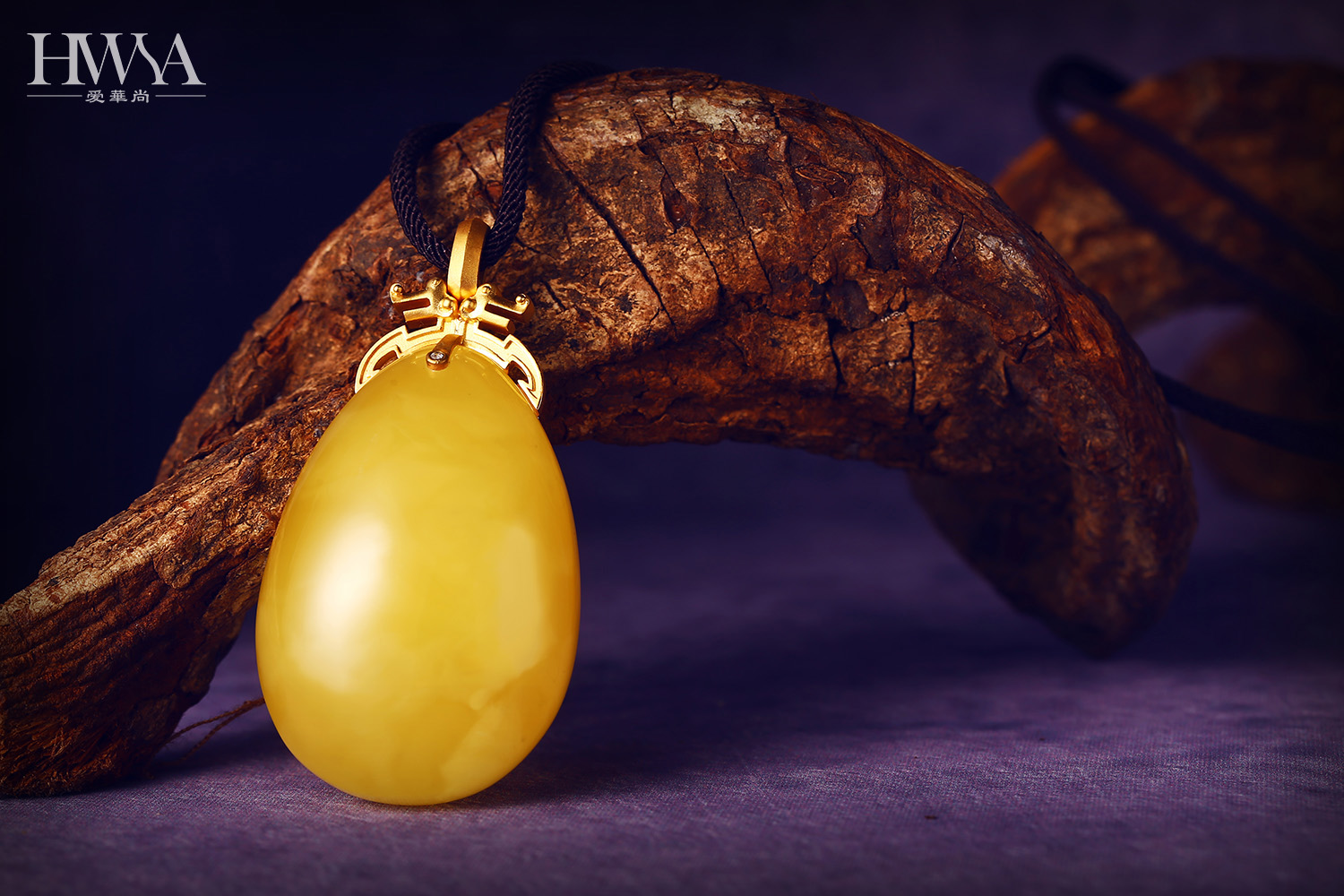 琥珀蜜蜡有什么作用与功效,琥珀与蜜蜡究竟有什么区别