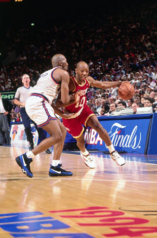 尤因94年总决赛,尤因vs大梦