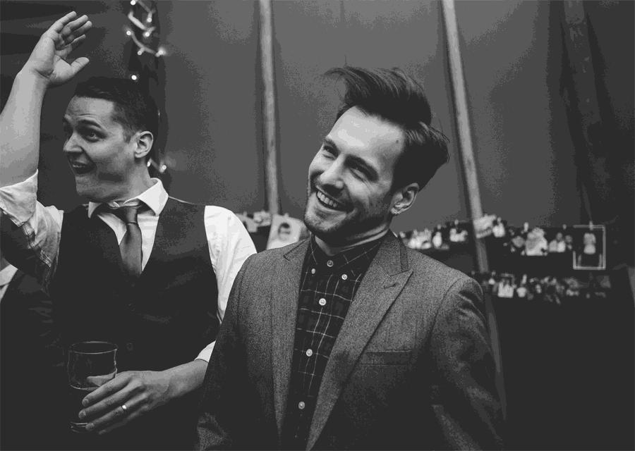 会用手包的男人我想给他+1000分