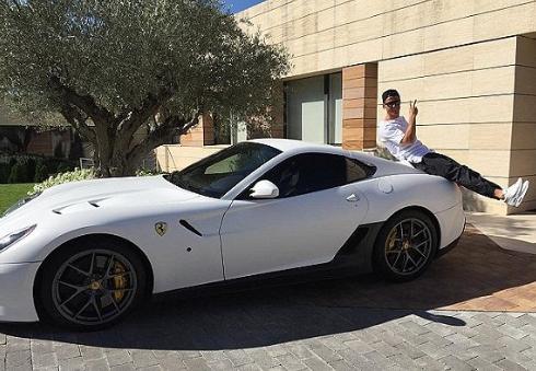 曝c罗限量版超跑,高富帅c罗cr7