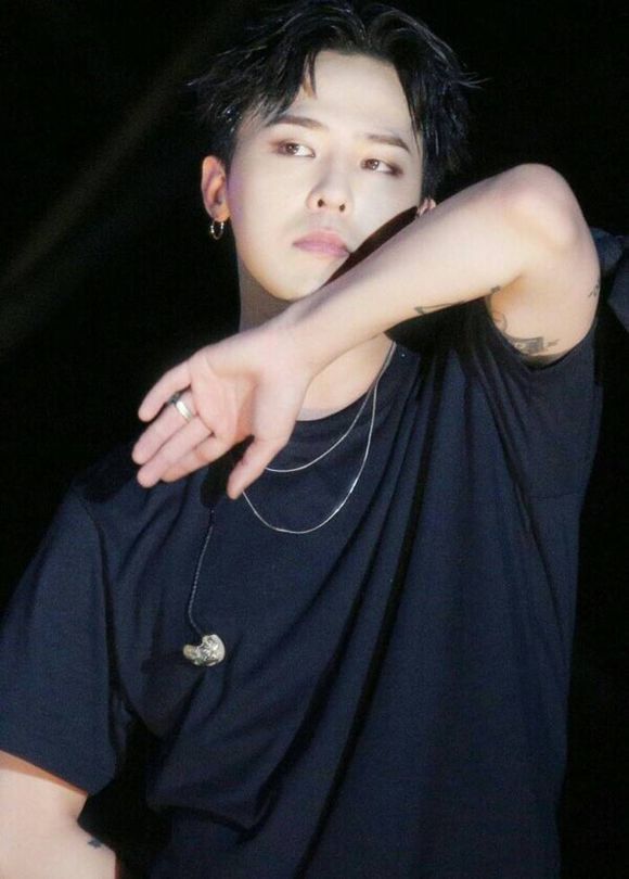 男团五代比较帅的成员,盘点男团里的人气成员