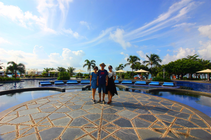 带着寻宝记游遍祖国大好河山,带着挖机去海边度假