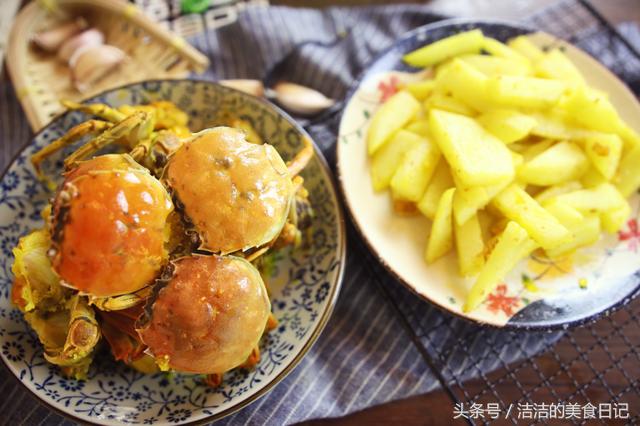 大闸蟹蟹黄特别多好吃,怎么油爆大闸蟹