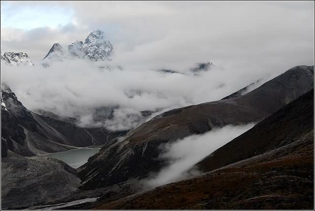 珠穆朗玛峰海拔相当于多少层楼,珠穆朗玛峰看日照金山海拔多少