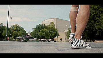 五个最简单实用的足球过人技巧,5种花哨的足球过人技巧