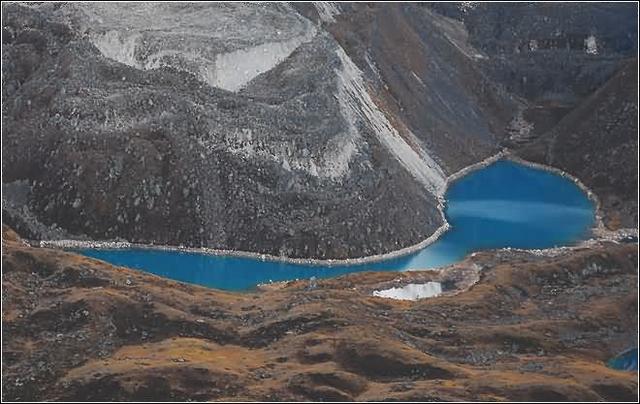 珠穆朗玛峰西坡大本营海拔多少,海拔最高的山峰是珠穆朗玛峰