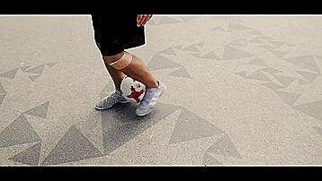 五个最简单实用的足球过人技巧,5种花哨的足球过人技巧