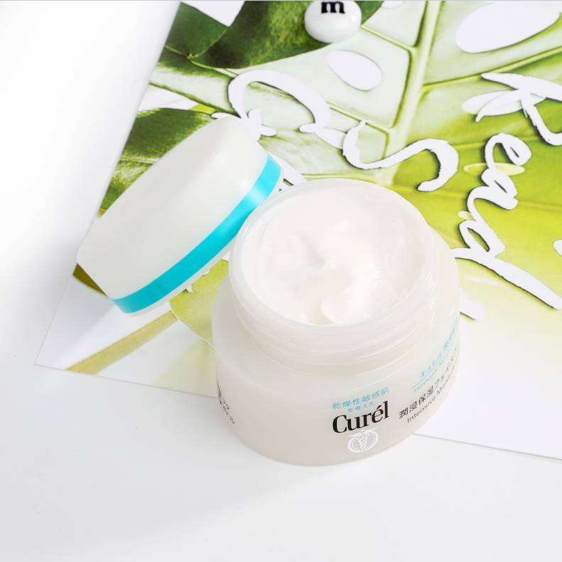 有什么25岁女性适合的日本护肤品,日本比较受欢迎的护肤品牌