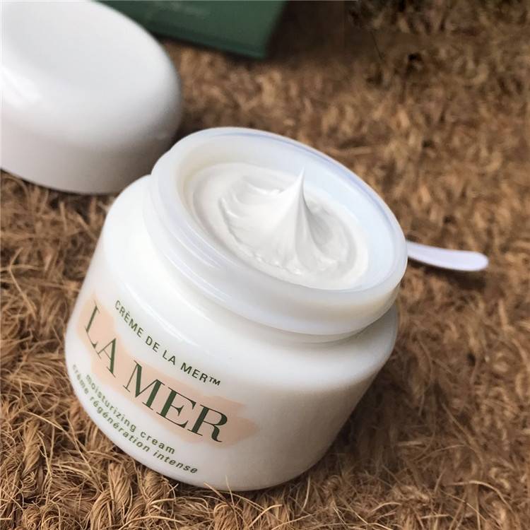 有什么25岁女性适合的日本护肤品,日本比较受欢迎的护肤品牌