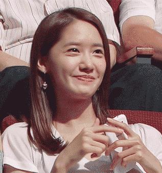 有个特别爱笑的女朋友,有一个积极乐观的女朋友