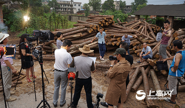 上高人|期待已久的自编自导的本土电影《上高之恋》即将上映